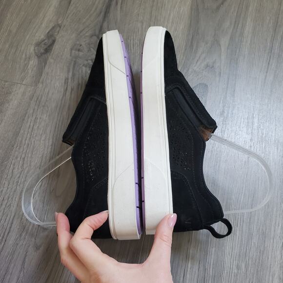 Vionic Slip On Sneaker 8 Kimmie Black Leather Perforated Casual Orthotic Classic - Picture 8 of 13